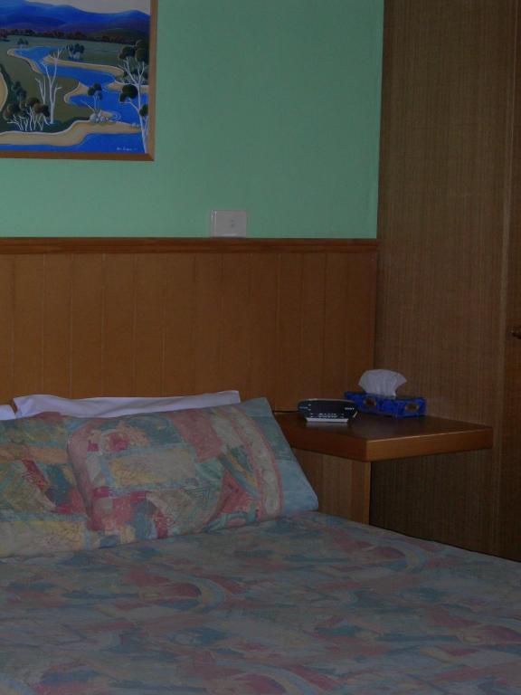 Platypus Park Country Retreat Villa Bridport Room photo
